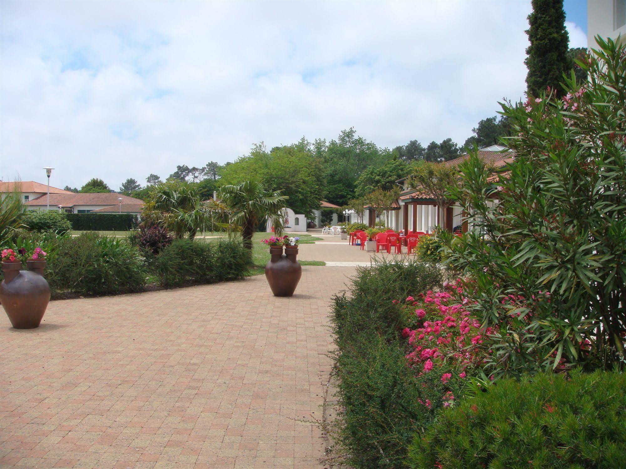 Domaine Du Pignada Hotel Boucau Exterior foto